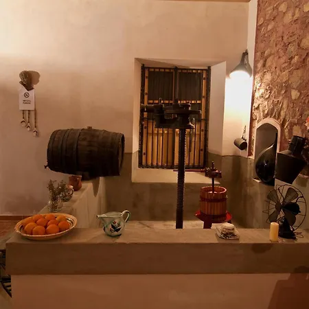 Bed and Breakfast U Palmentu 3*