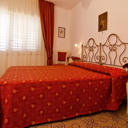 Bed & Breakfast U Palmentu 3*