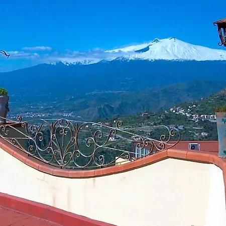 U Palmentu 3* Taormina