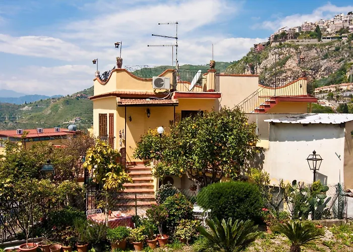 Bed and Breakfast U Palmentu Ταορμίνα