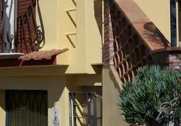Bed and Breakfast U Palmentu 3*